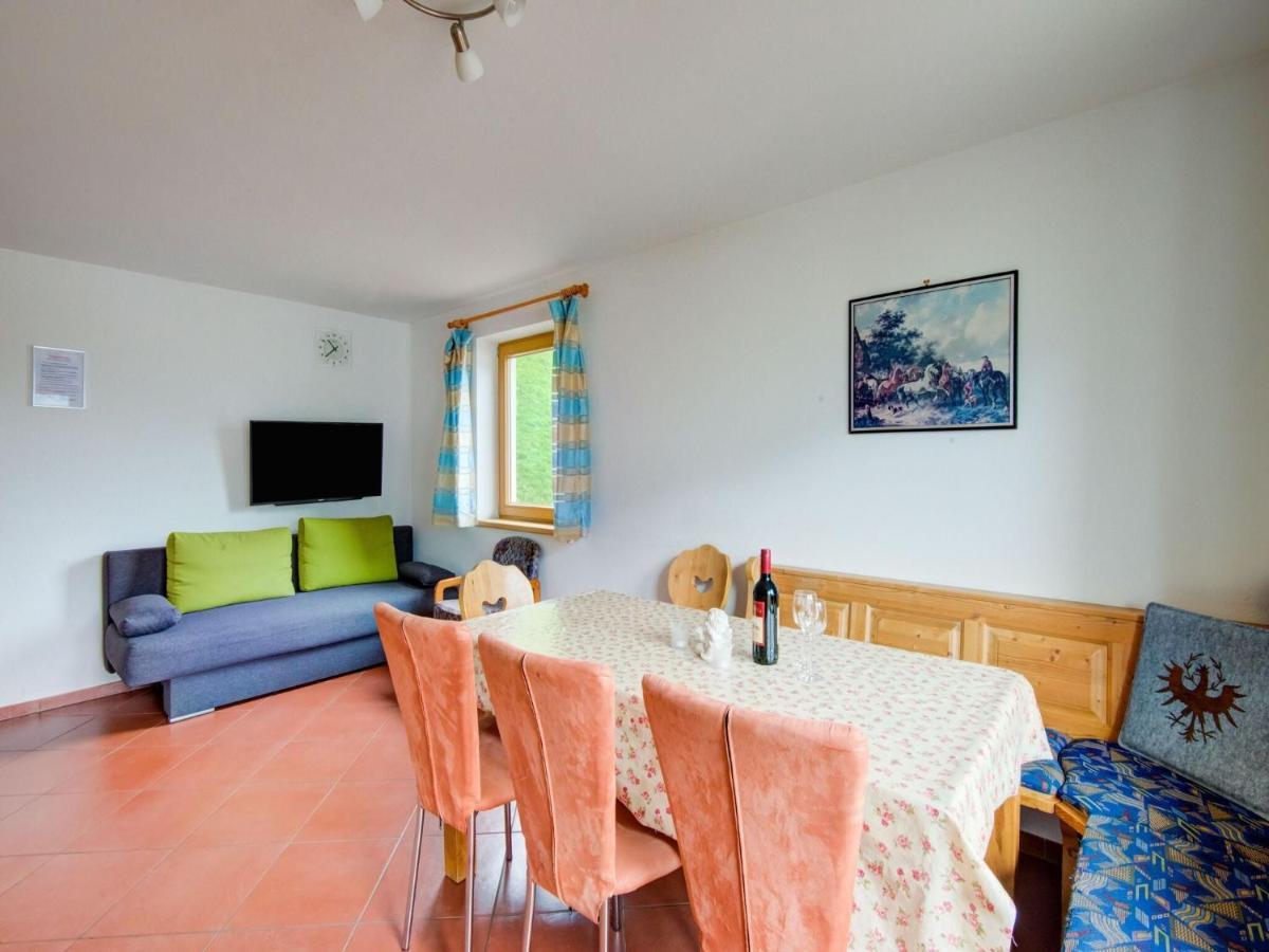 Scenic Apartment In Tirol With Garden كالتنباش المظهر الخارجي الصورة