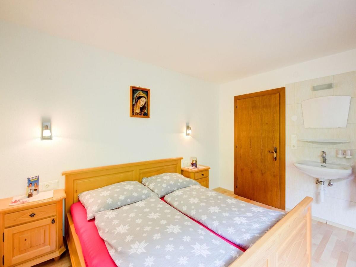 Scenic Apartment In Tirol With Garden كالتنباش المظهر الخارجي الصورة